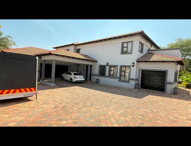 4 BEDROOM HOUSE FOR SALE IN BLUE VALLEY GOLF ESTATE